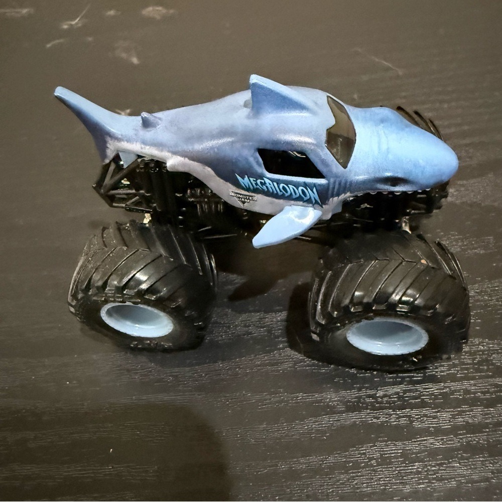 Monster Jam Megalodon Shark Monster‎ Truck Toy Diecast Vehicle Blue Kids